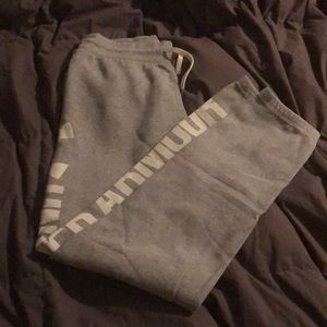 Under Armour small joggers fleece lining